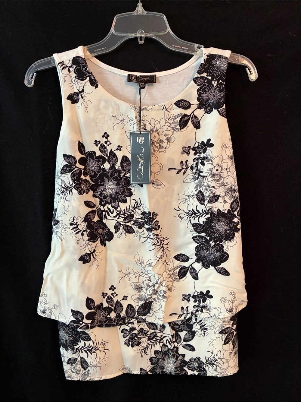 DG2 by Diane Gilman Black and Cream Floral Sleeveless Camisole